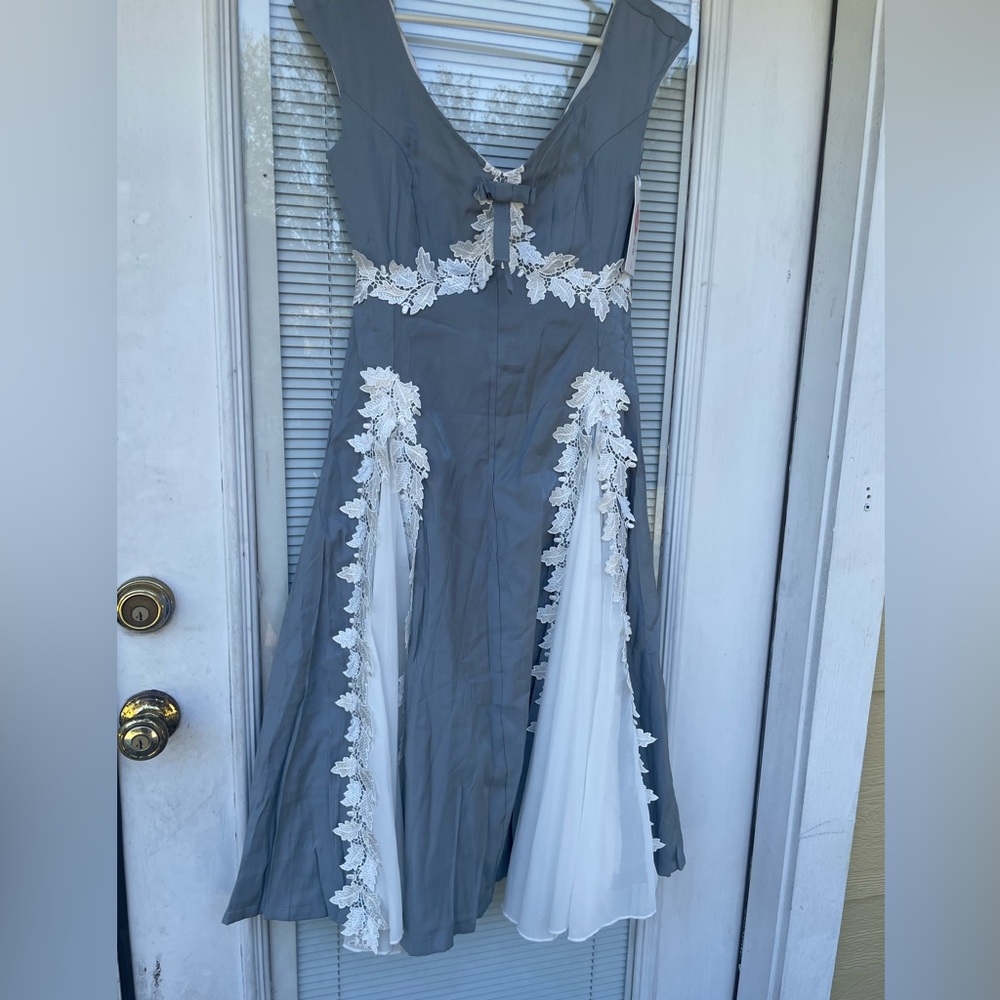 Elegant Gray Dress with Lace Details